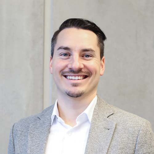 Porträt von Jakob Bartinger, Head of Global Production Engineering bei NETZSCH