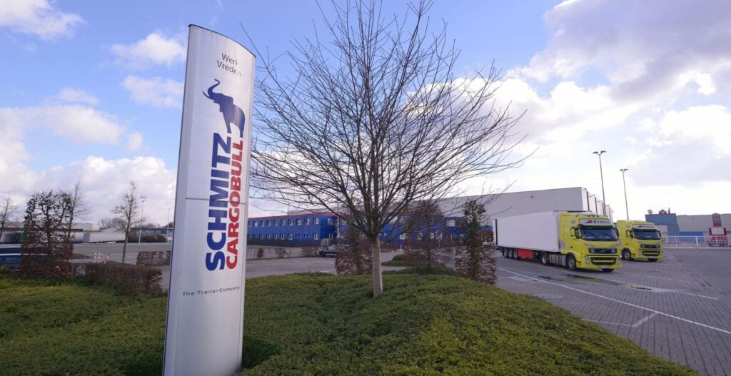 Werksschild von Schmitz Cargobull am Werk Vreden
